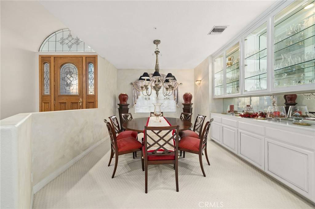 La Verne, CA 91750,7127 Vista De Oro
