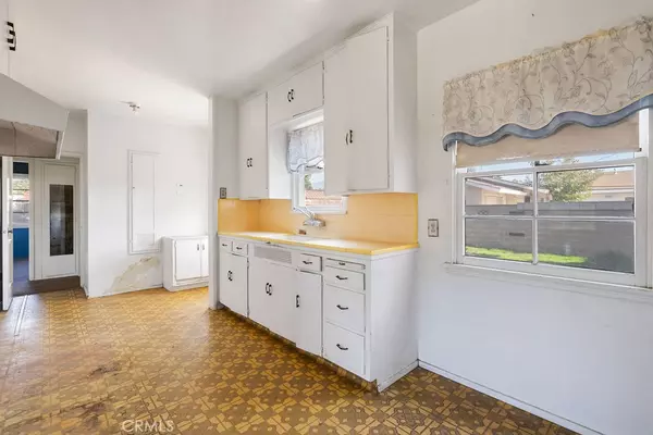 Temple City, CA 91775,6036 N Burton AVE