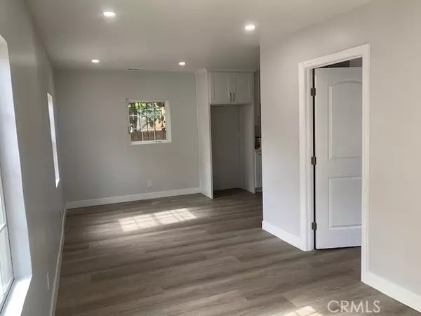 Los Angeles, CA 90003,141 W 89th ST
