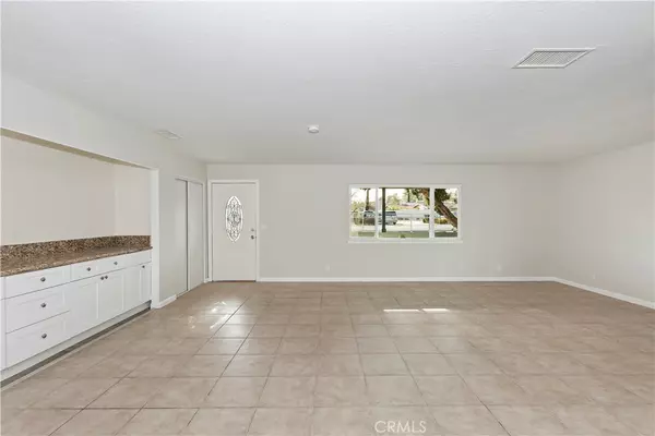Hesperia, CA 92345,16956 Joshua ST