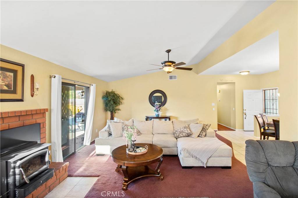 Hesperia, CA 92344,13422 Buena Vista DR