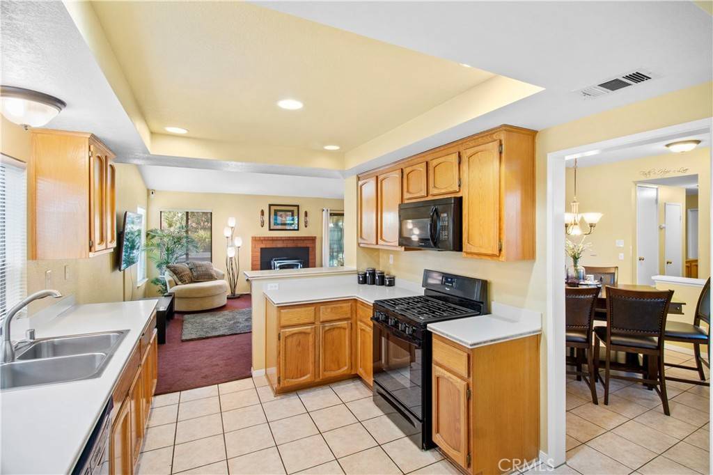 Hesperia, CA 92344,13422 Buena Vista DR