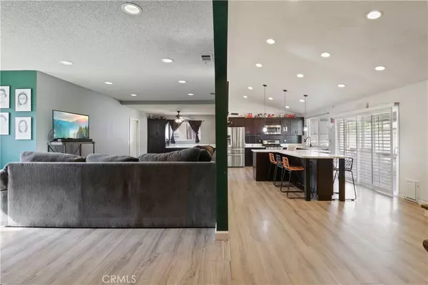 Fontana, CA 92335,8745 Boxwood CT