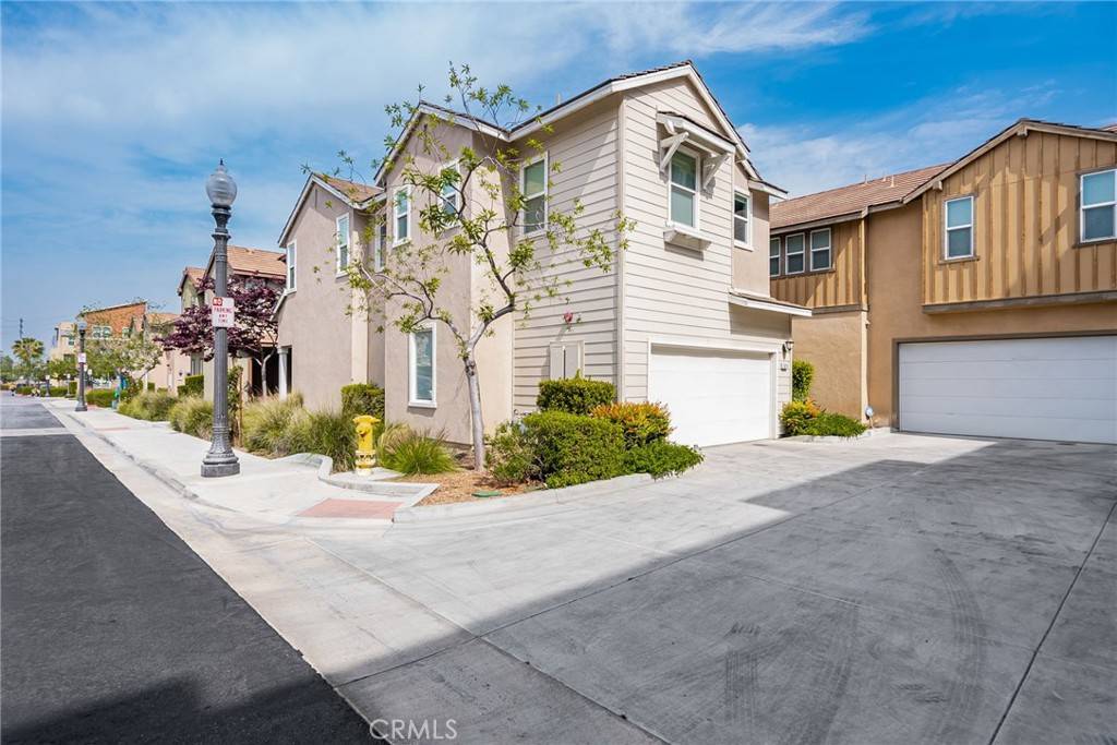 Montclair, CA 91763,5010 Birch ST