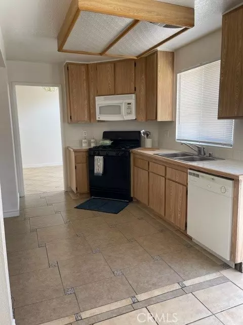 Victorville, CA 92392,12464 San Jacinto DR