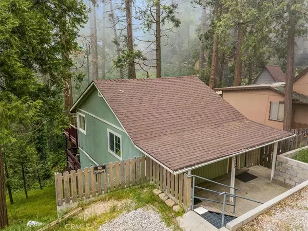 23655 Rocky Dell RD, Crestline, CA 92325
