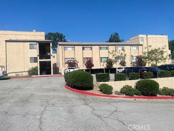 Montebello, CA 90640,1725 Neil Armstrong ST #113
