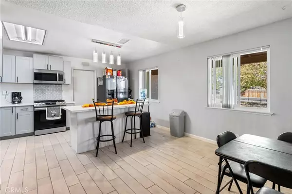 Hesperia, CA 92345,15063 Mauna Loa St