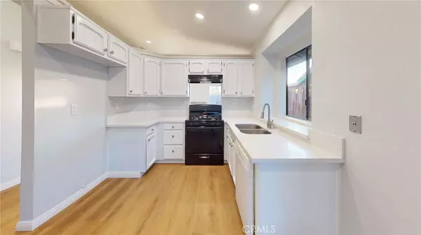 Moreno Valley, CA 92557,23865 Mark Twain