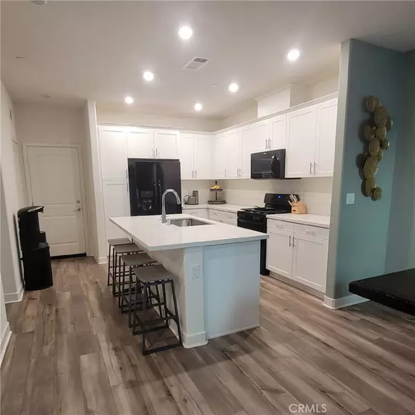 Rialto, CA 92376,460 N Glenwood AVE