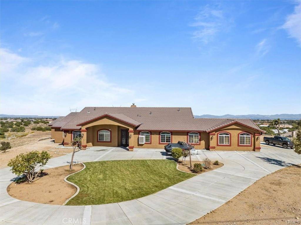 10420 Mesquite ST, Oak Hills, CA 92344
