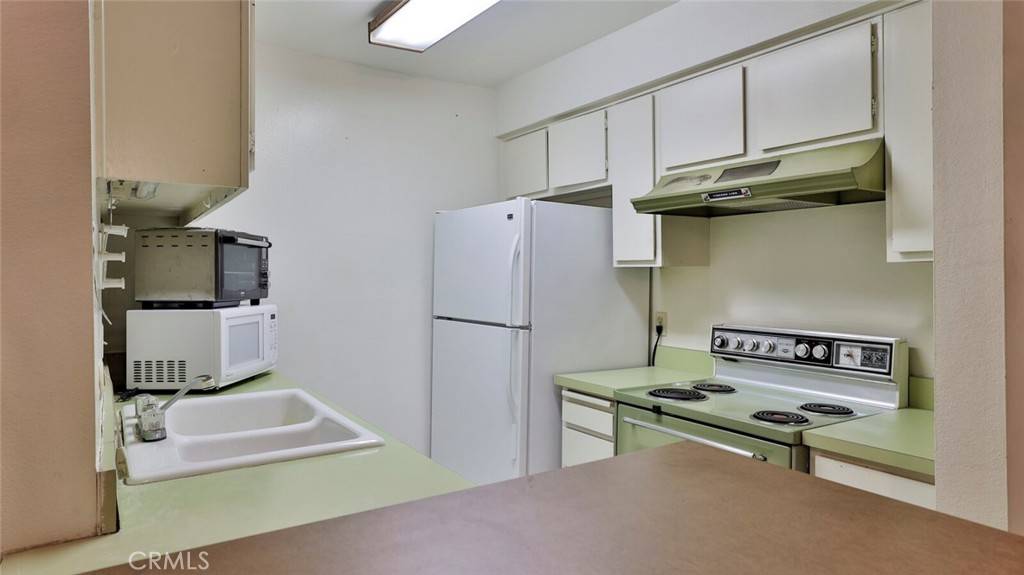 Culver City, CA 90230,1107 Raintree CIR