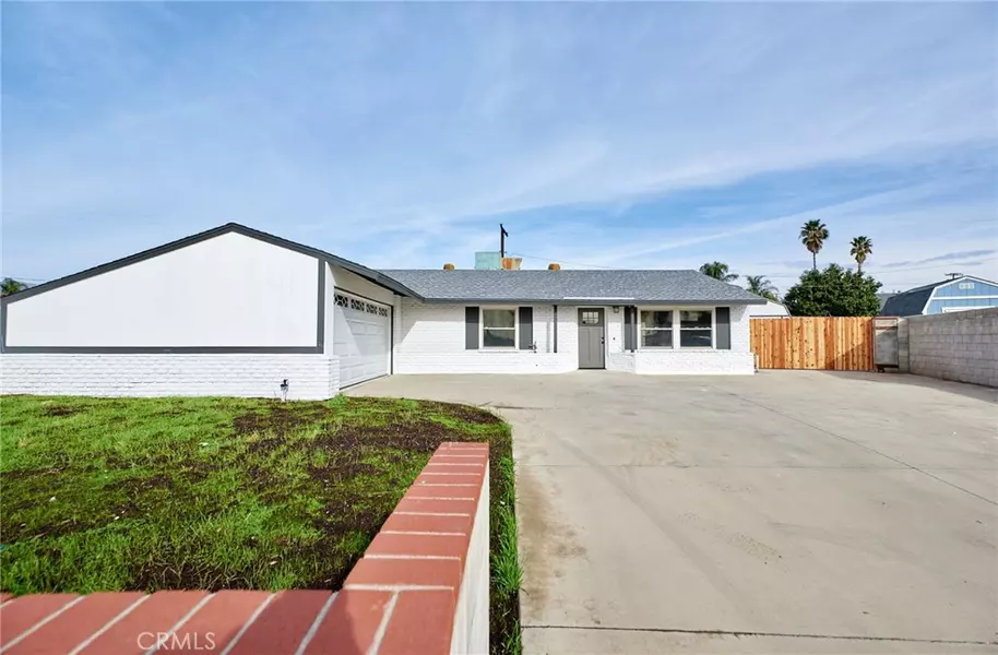 1010 S Clifford AVE, Rialto, CA 92376
