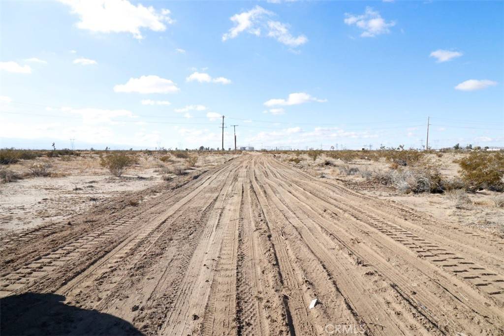 Adelanto, CA 92301,0 Bellflower ST