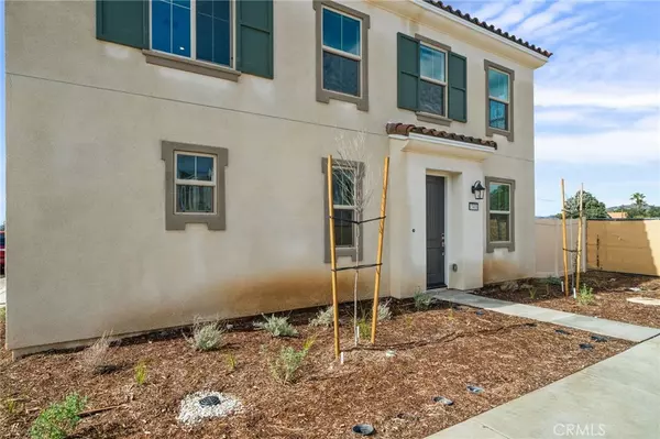 Yucaipa, CA 92399,13418 Limestone DR