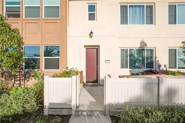 South El Monte, CA 91733,25 Lyric WAY