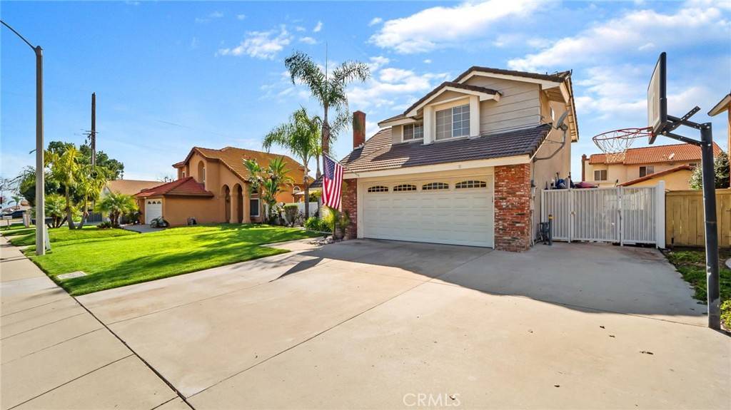 Chino, CA 91710,13674 Cypress AVE