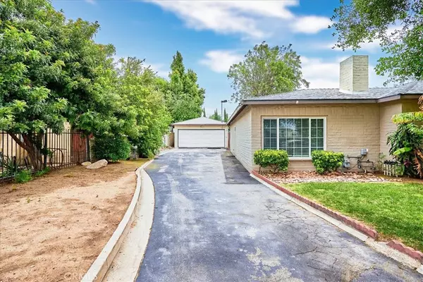 Mission Hills (san Fernando), CA 91345,10836 Columbus AVE