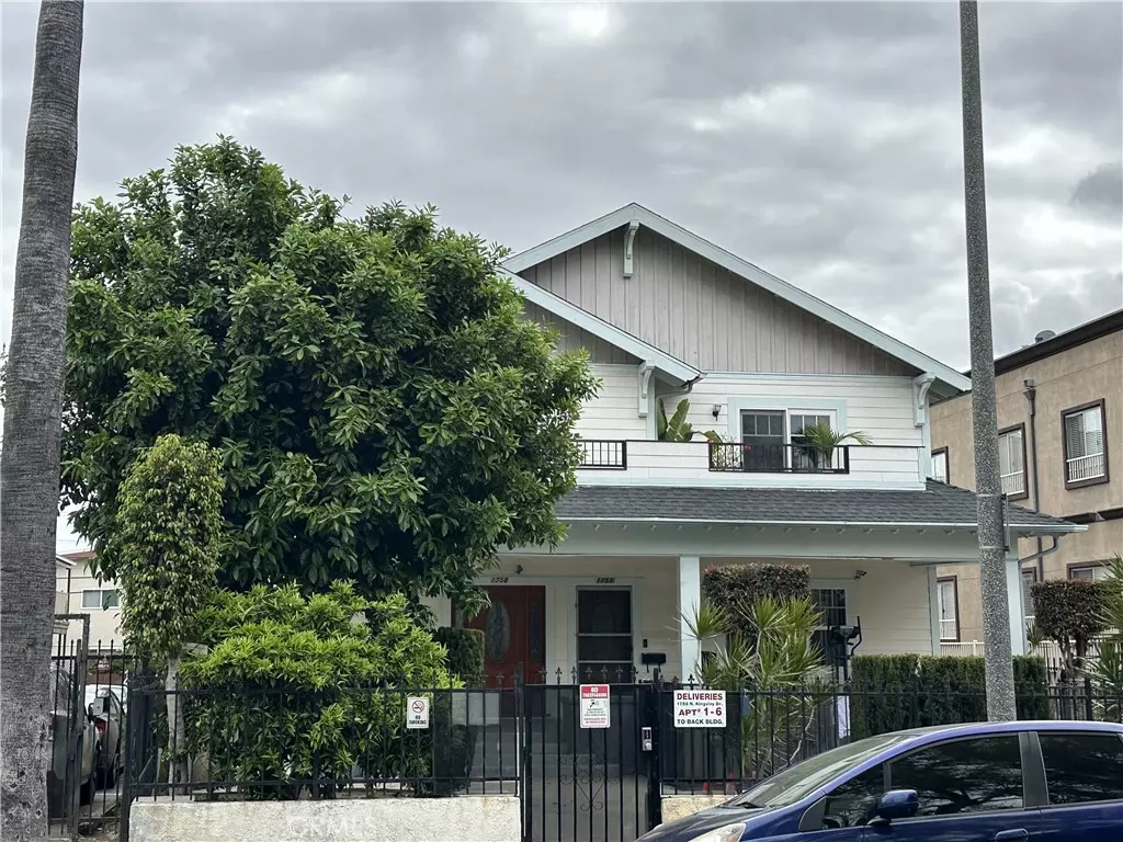 Los Angeles, CA 90027,1758 N Kingsley DR #2