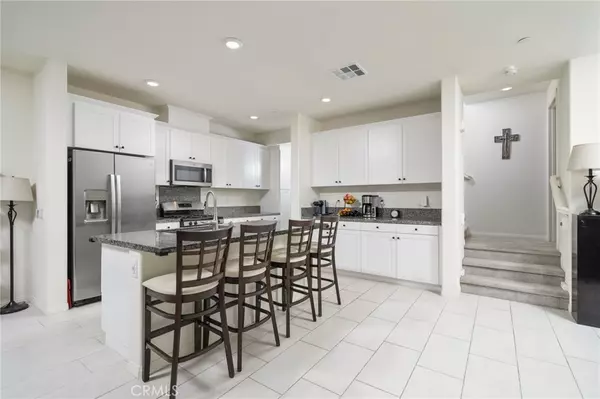 16620 Wyndham LN #6,  Fontana,  CA 92336