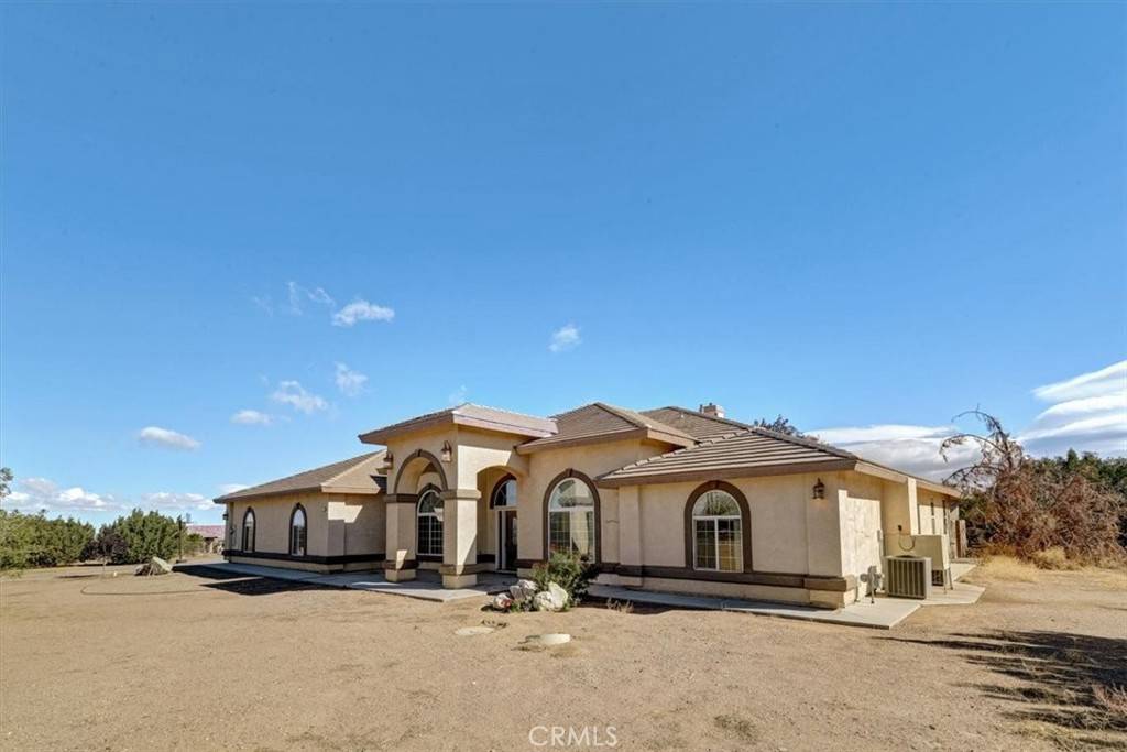 Oak Hills, CA 92344,9269 Daisy RD