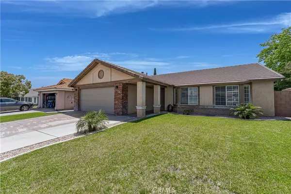 2437 W Calle Vista DR, Rialto, CA 92377