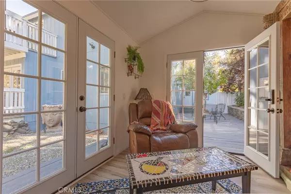 5676 Sheep Creek DR, Wrightwood, CA 92397