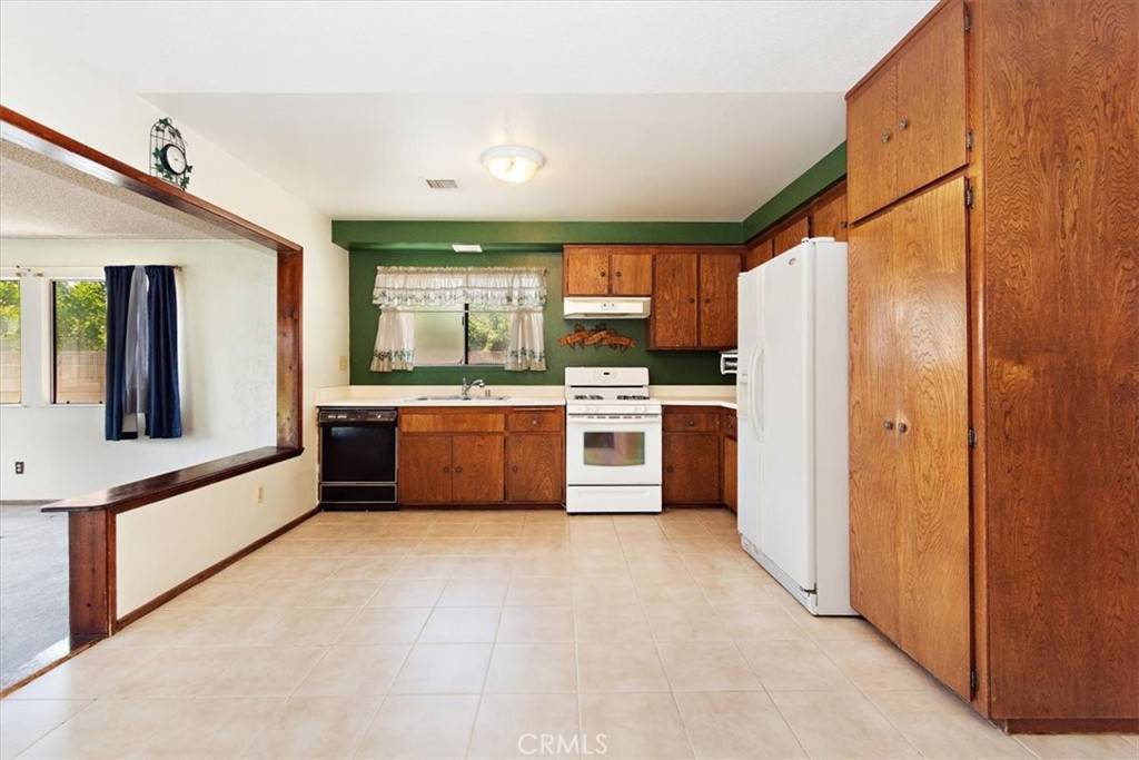 Montclair, CA 91763,9985 Amherst AVE