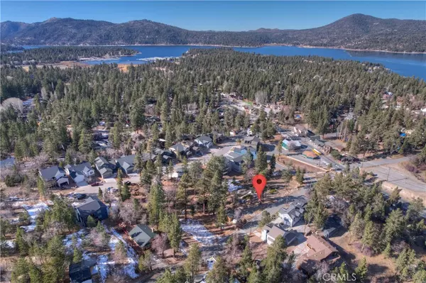 Big Bear Lake, CA 92315,828 Talmadge RD