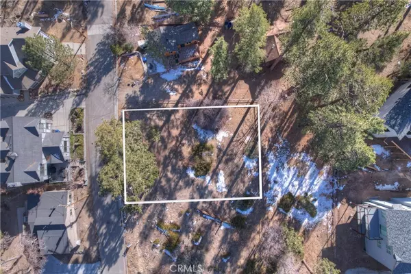 Big Bear Lake, CA 92315,828 Talmadge RD