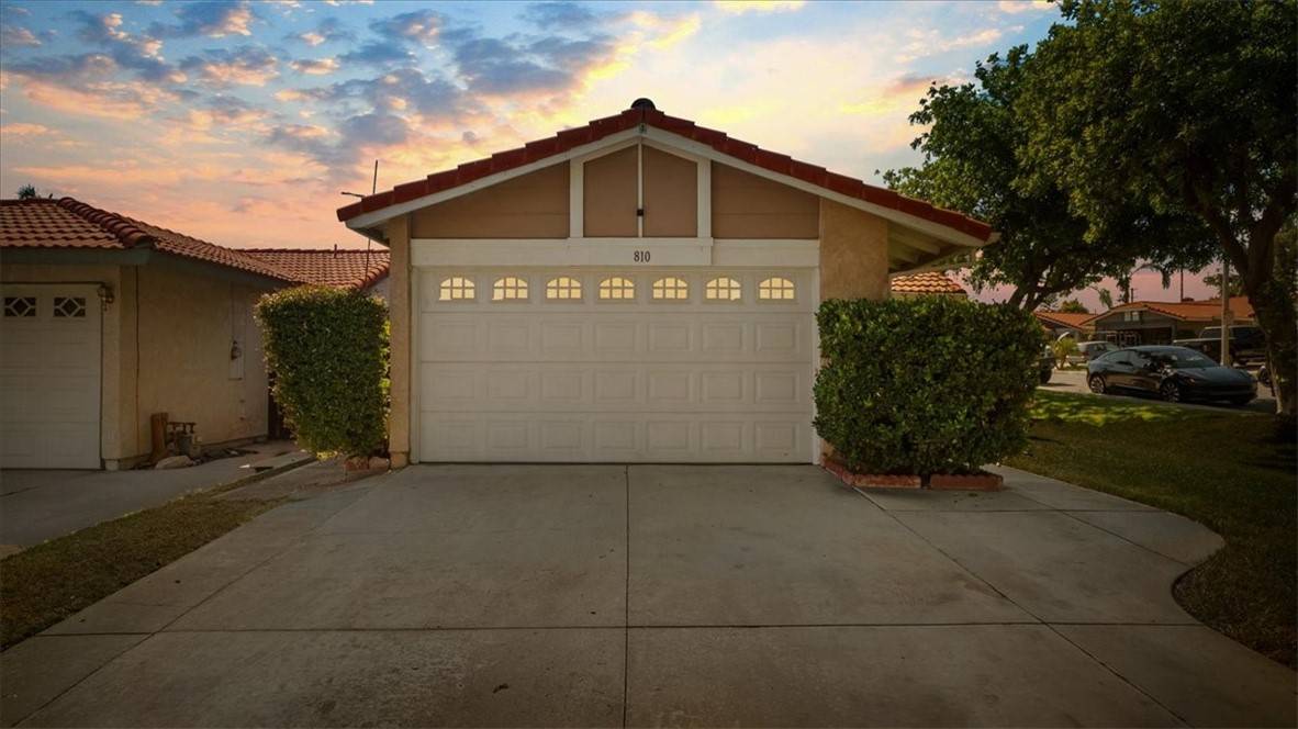 Colton, CA 92324,810 Santa Fe LN
