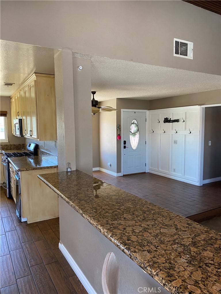 Helendale, CA 92342,14536 Ketch LN