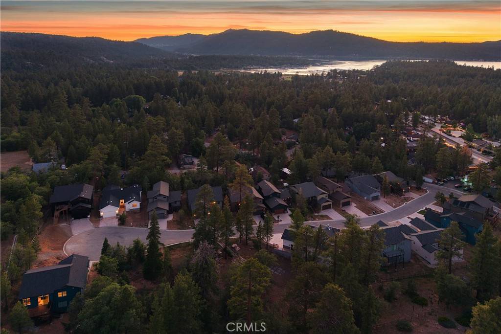 870 Pine Meadow CT, Big Bear Lake, CA 92315