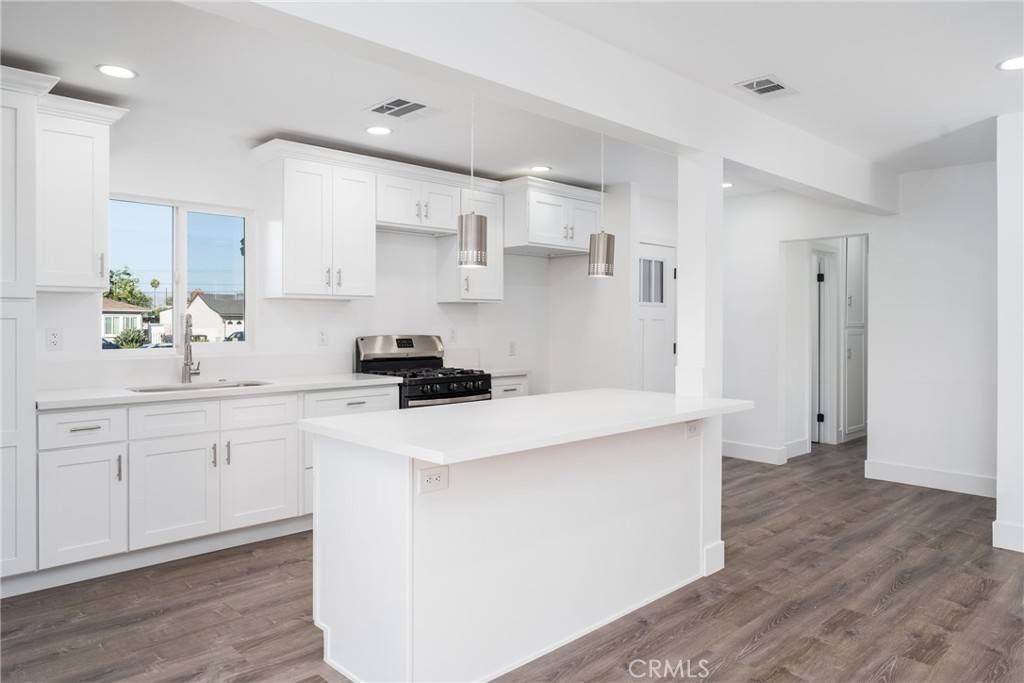 Riverside, CA 92503,5414 Kent AVE