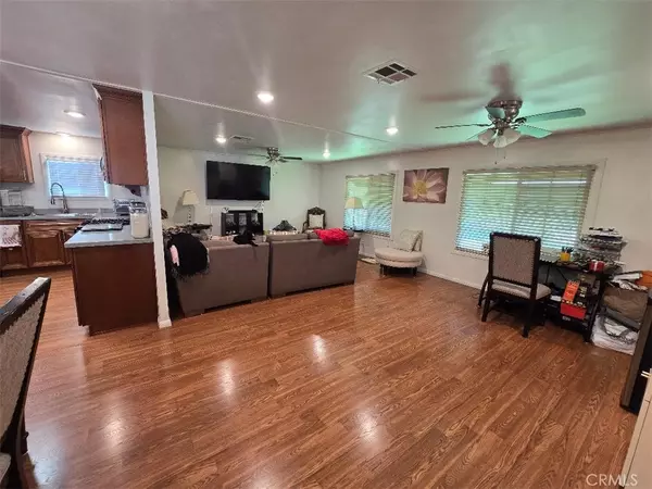 Anaheim, CA 92807,5815 E. La Palma Ave #91