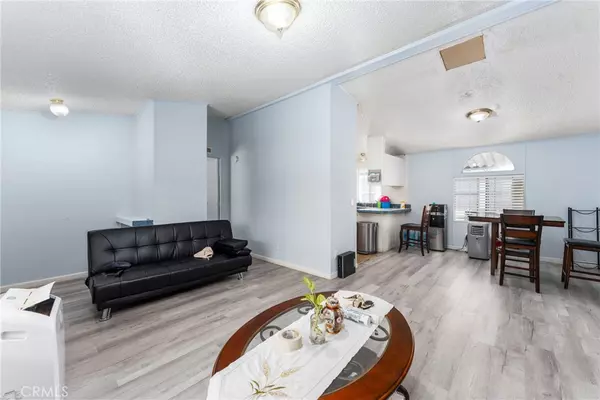 Eastvale, CA 91752,5800 Hamner AVE #15