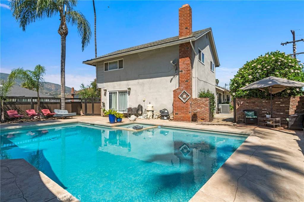 Corona, CA 92882,1971 Oakland Hills DR