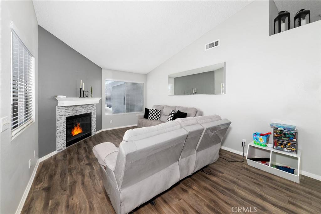 Hesperia, CA 92344,14357 Birchwood DR