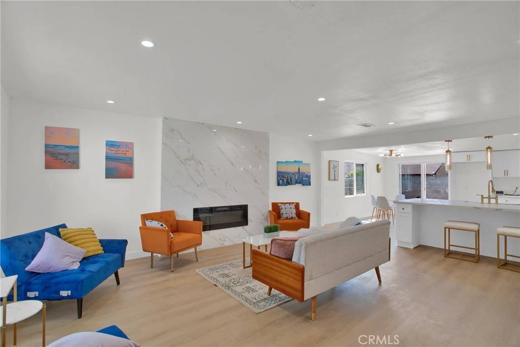Ontario, CA 91762,751 Contempo. ST
