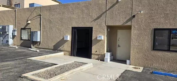 Apple Valley, CA 92307,18056 Wika RD