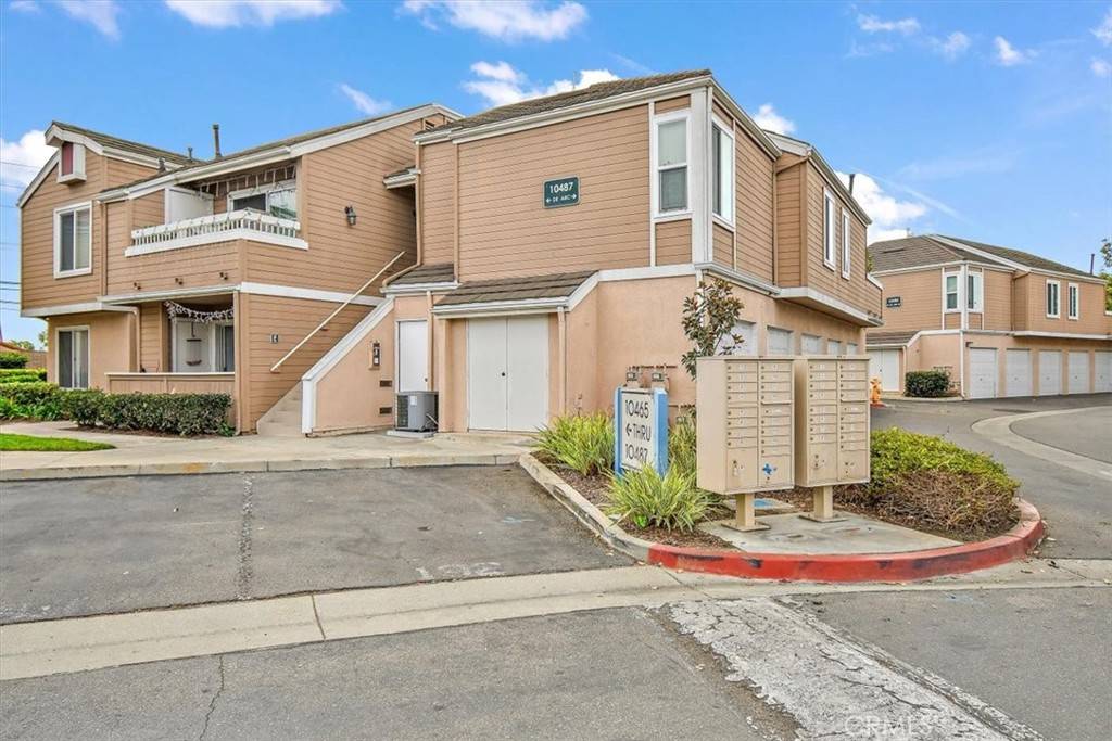 10487 W Briar Oaks DR #C, Stanton, CA 90680
