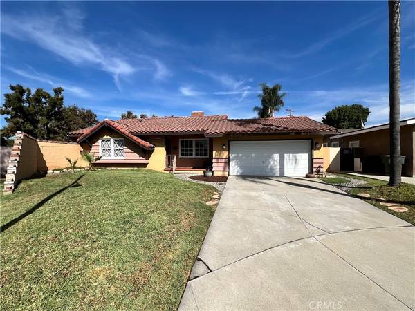 1335 W Crumley ST, West Covina, CA 91790