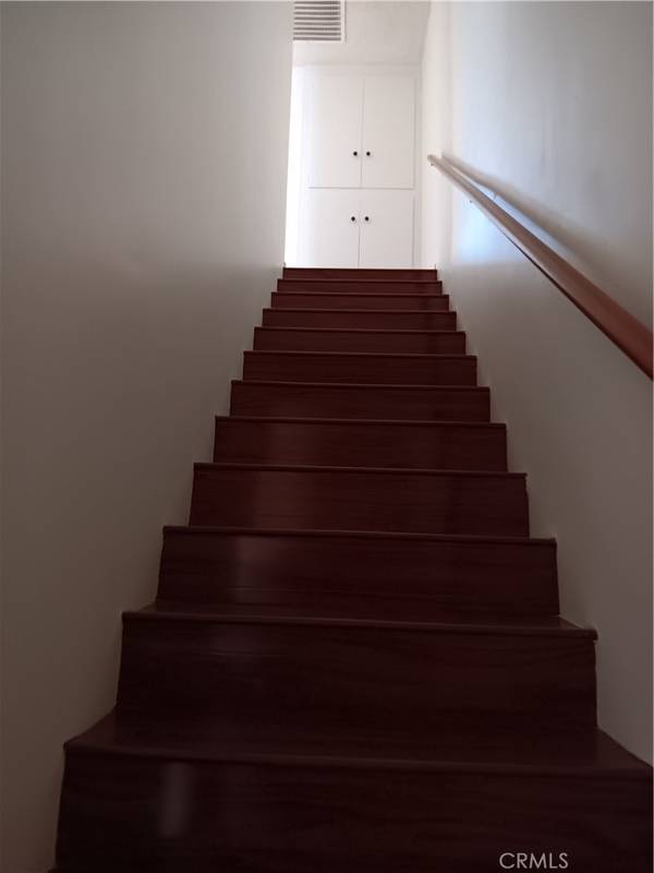 Pasadena, CA 91101,288 S Oak Knoll AVE #8