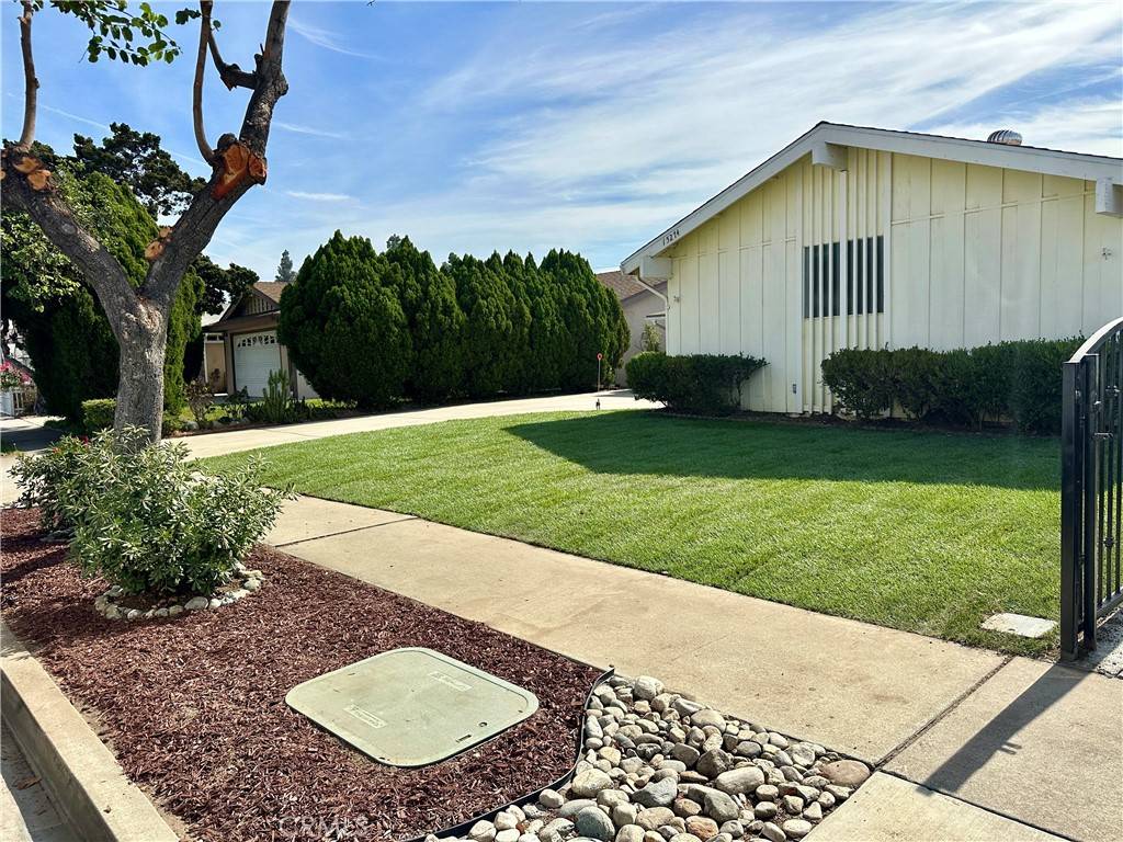 Baldwin Park, CA 91706,15274 Kenoak DR