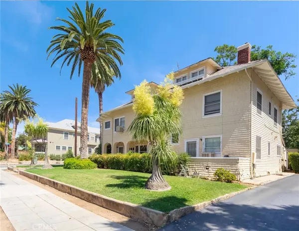 Redlands, CA 92373,305 W Olive AVE