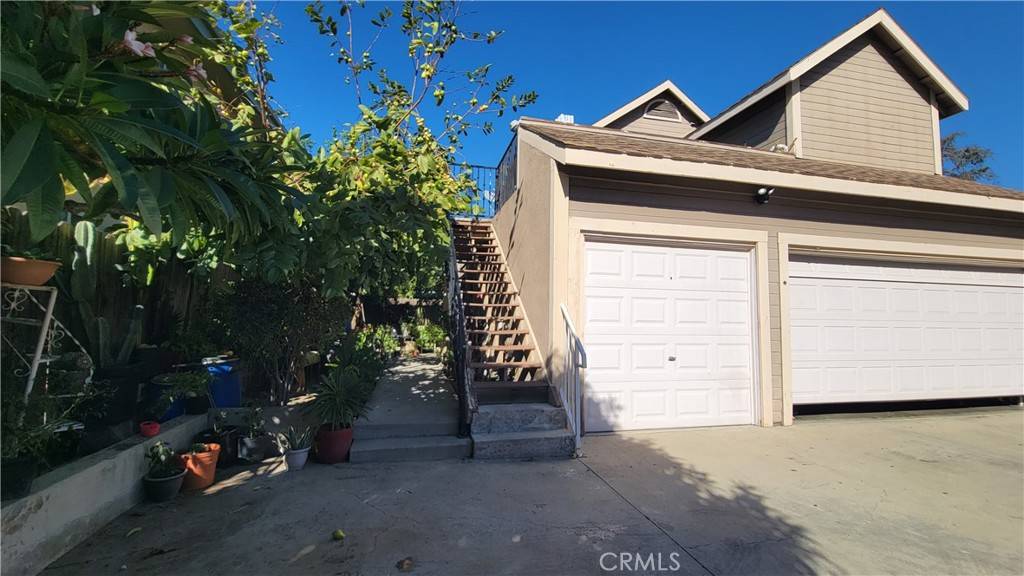 Fullerton, CA 92833,2400 W Commonwealth AVE
