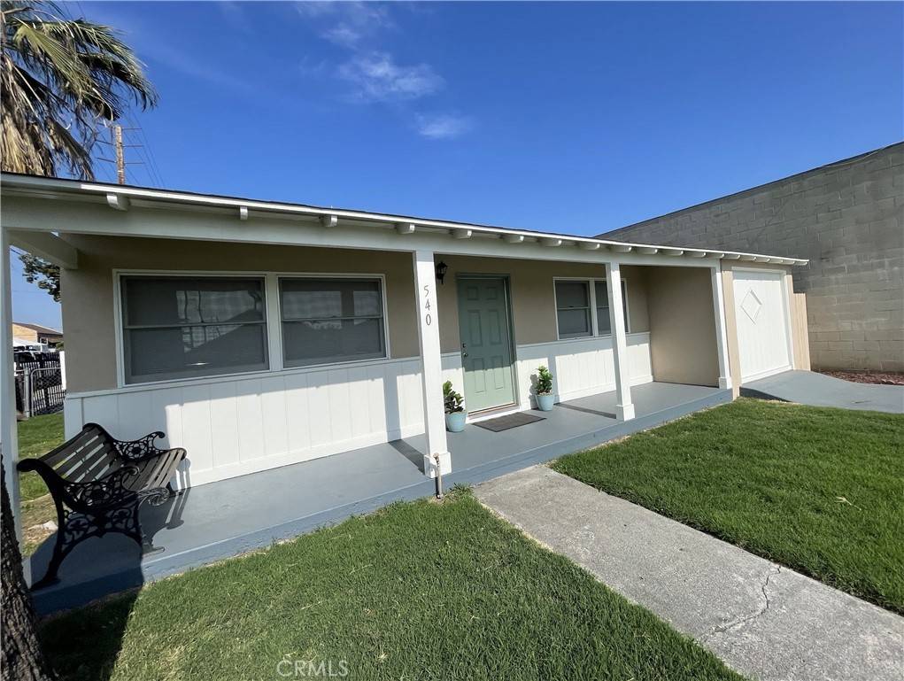 Covina, CA 91723,256 E Front ST