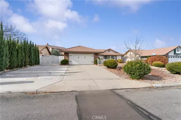 Hesperia, CA 92344,8612 Valley View DR