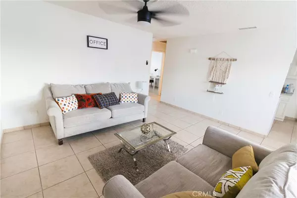 Fontana, CA 92335,17425 Arrow BLVD #10