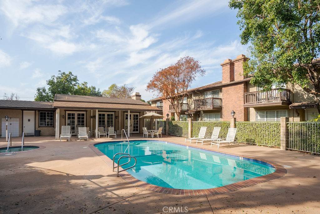976 South Glendora Avenue,  Glendora,  CA 91740
